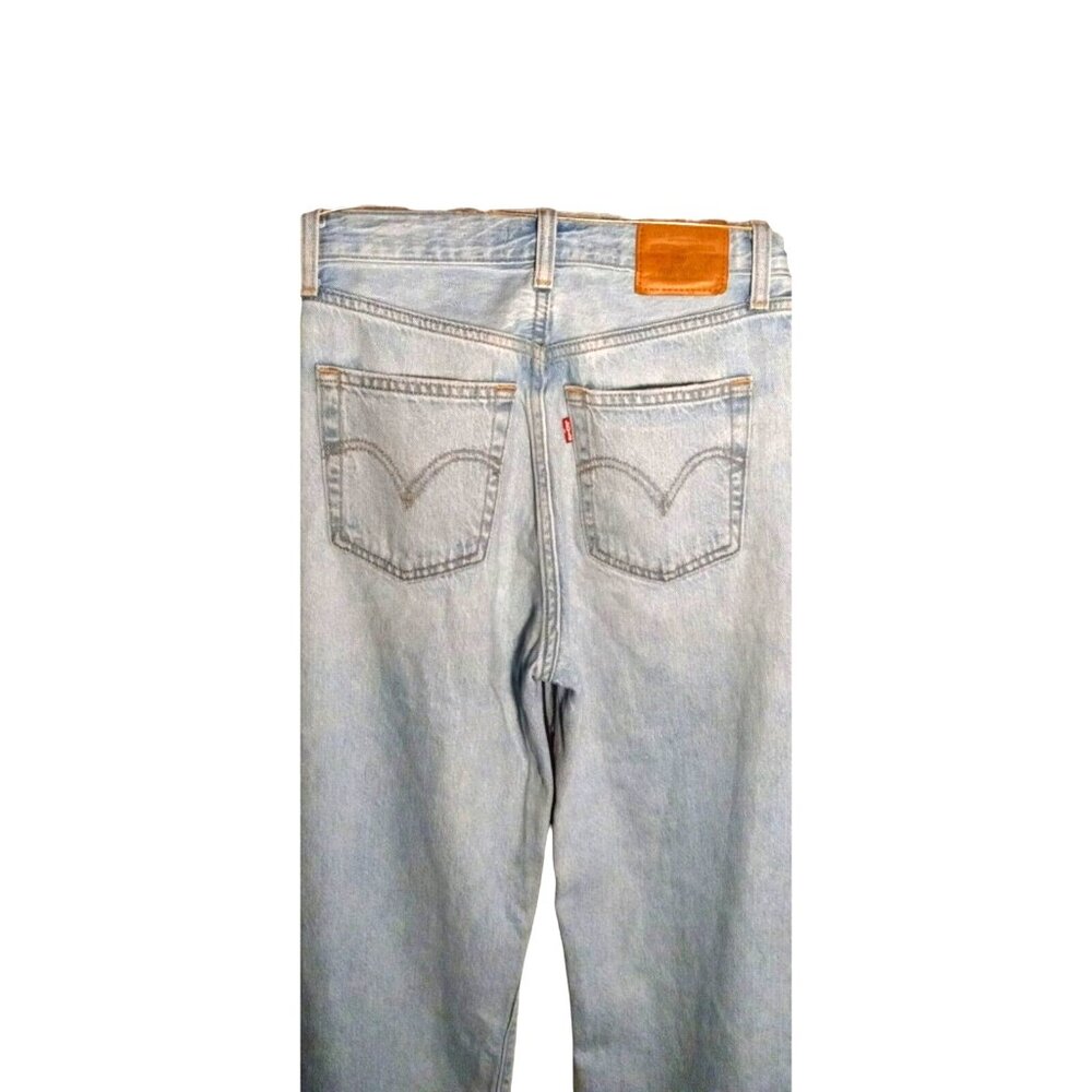 LEVIS Jeans Women's Size 26 Blue Wash Ribcage Straight Button Up Fly Red Tag